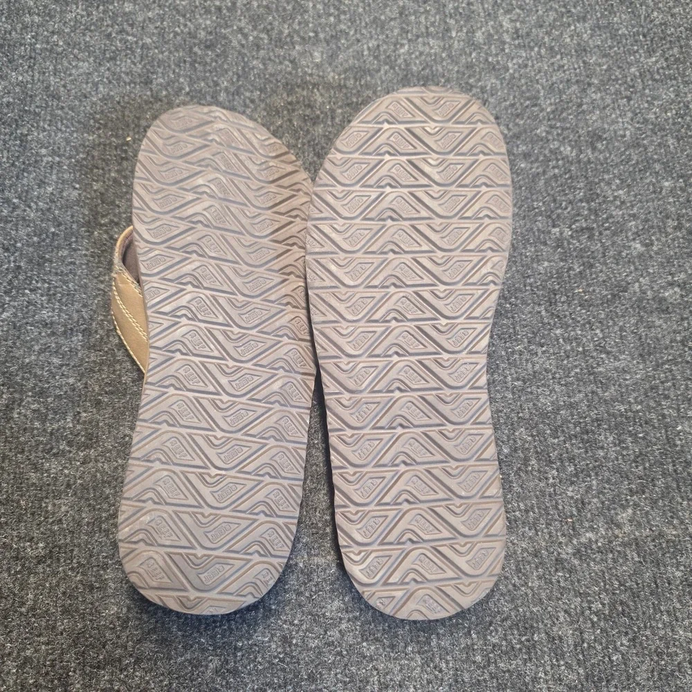 Reef Cushion Phantom Mens Sandals Brown Tan Flip Flops Size 8 C-20 ICC